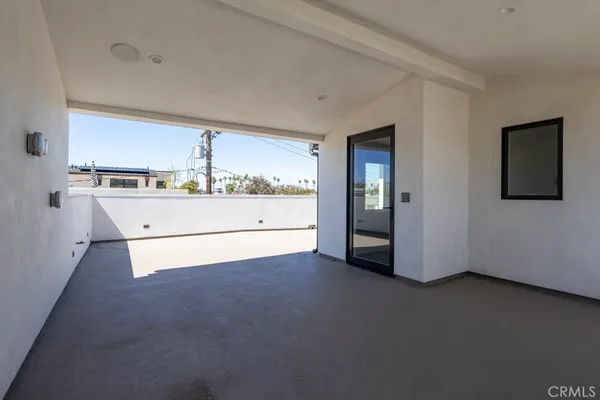 $18,999 | 319-5 Jasmine Avenue, Corona del Mar, CA 92625