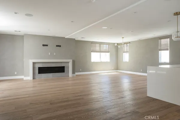 $18,999 | 319-5 Jasmine Avenue, Corona del Mar, CA 92625