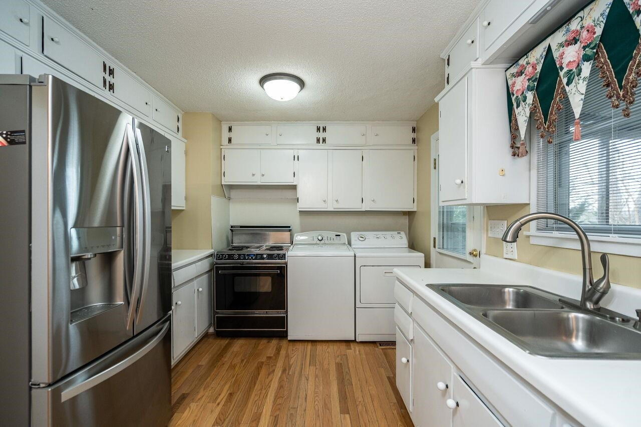211 Quail Drive Raleigh, NC 27604 - Photo 11 of 28 Kitchen