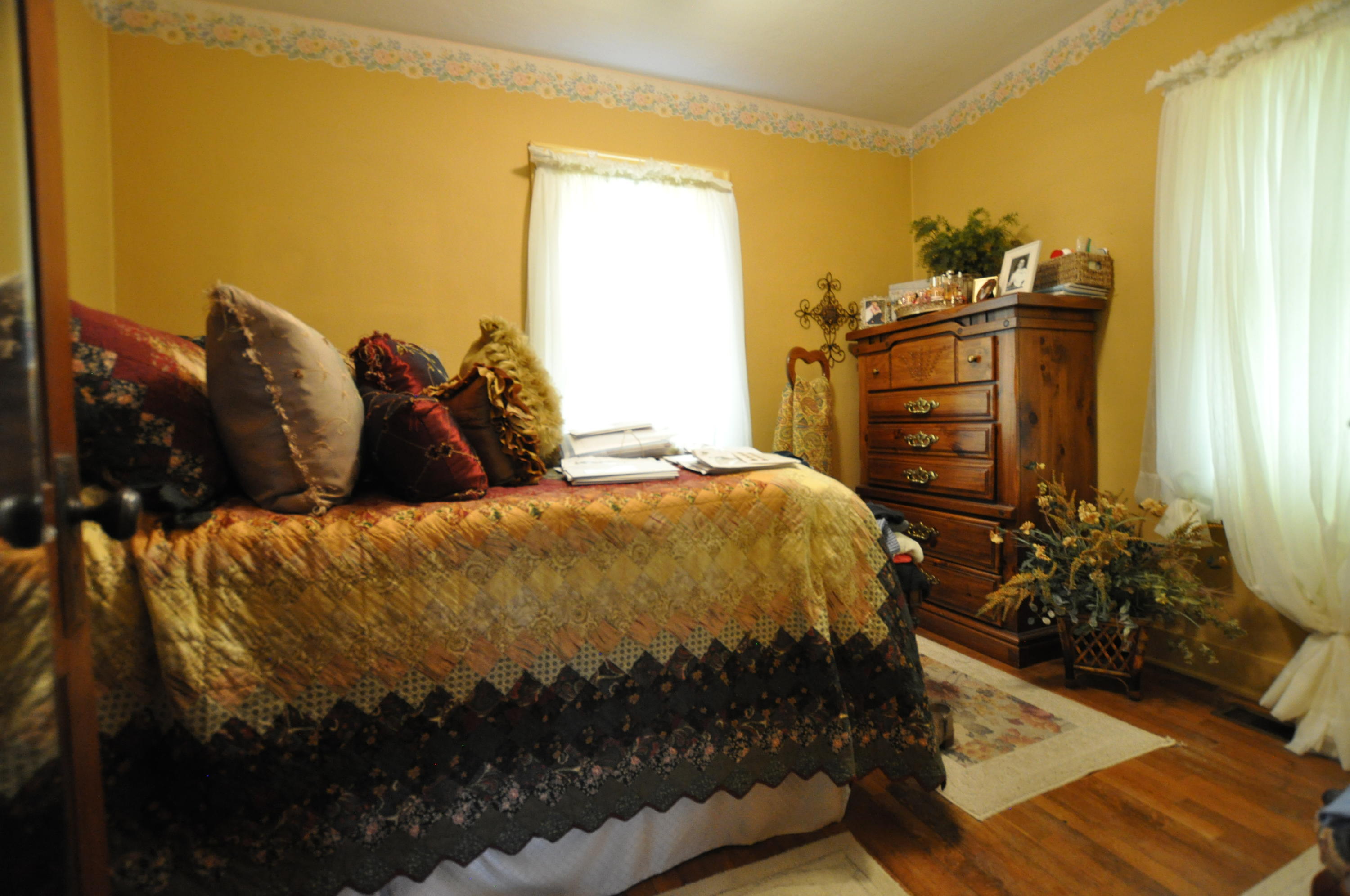 312 North Phelps Street Decatur, MI 49045 - Photo 8 of 26 DSC_0133