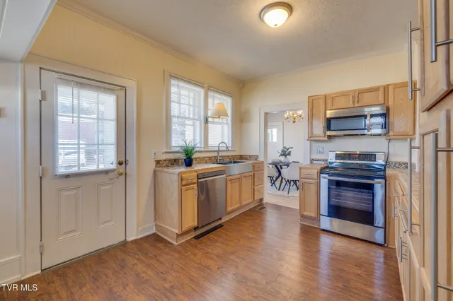 $229,000 | 631 Taylor Street, Bristol, TN 37620