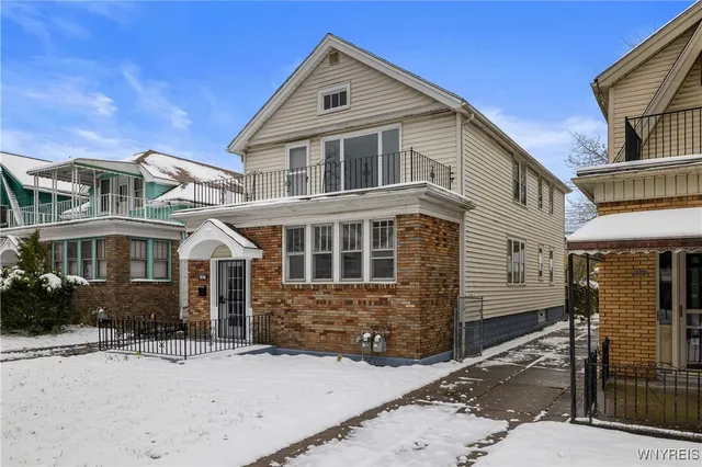 $349,900 | 207 Davidson Avenue, Buffalo, NY 14215