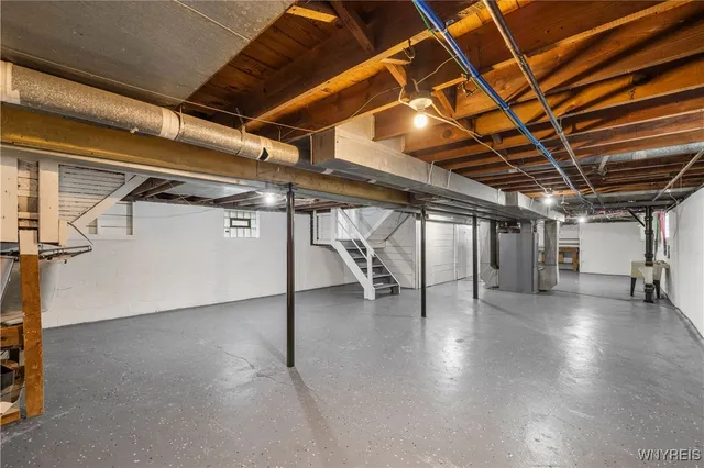 $349,900 | 207 Davidson Avenue, Buffalo, NY 14215