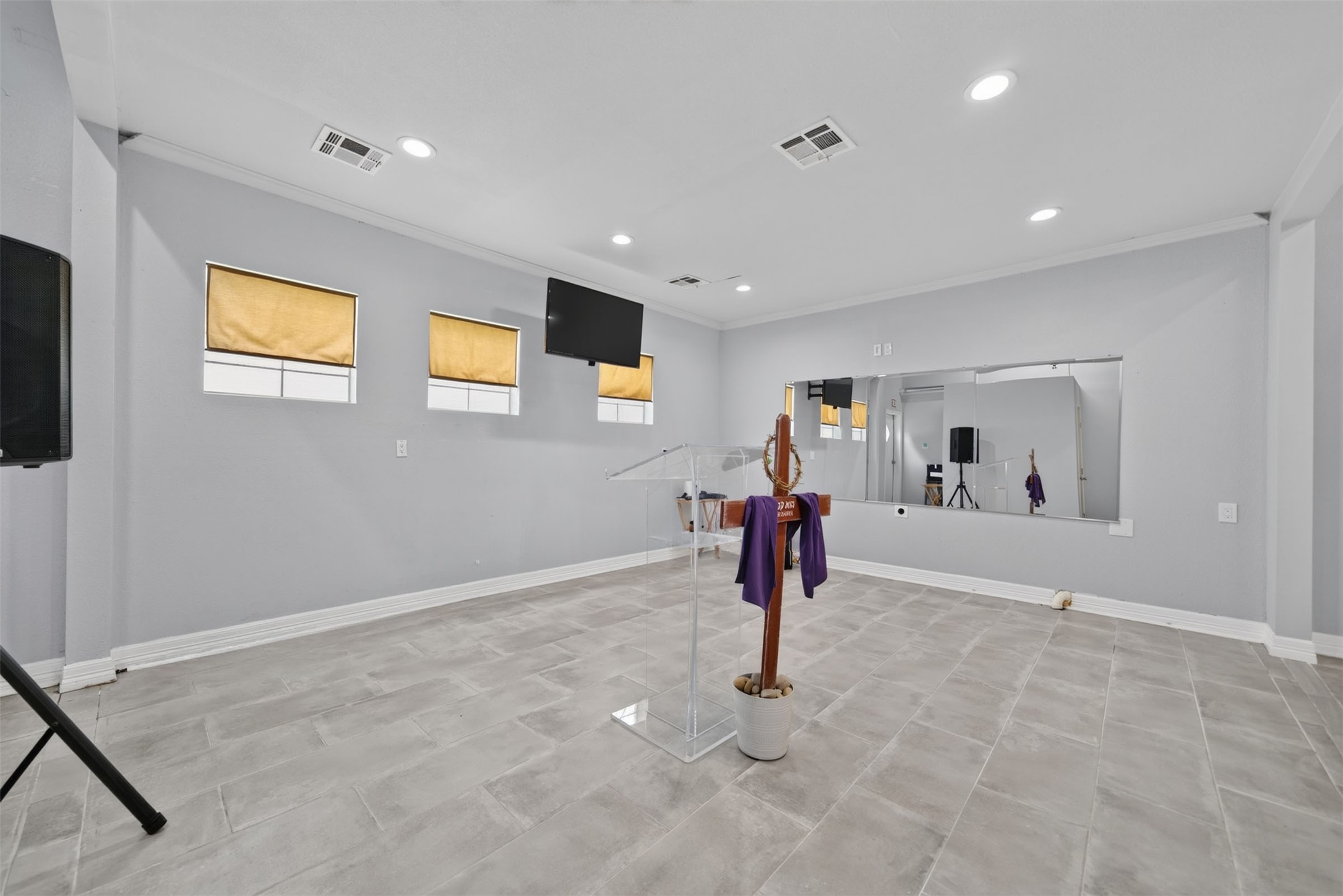 2213 Ellis Drive Rosharon, TX 77583 - Photo 6 of 40 Common Area