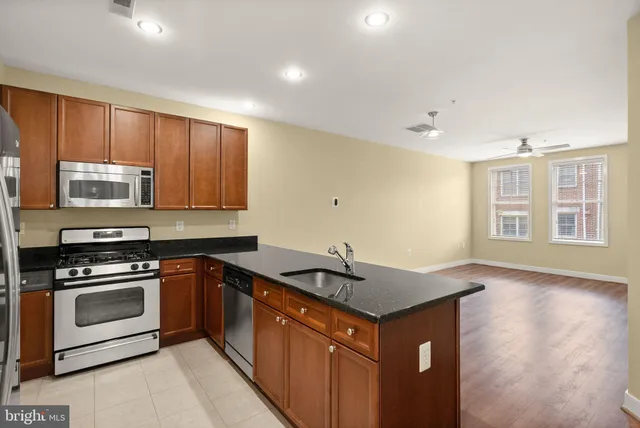$384,900 | 181 East Reed Avenue, Unit 206, Alexandria, VA 22305