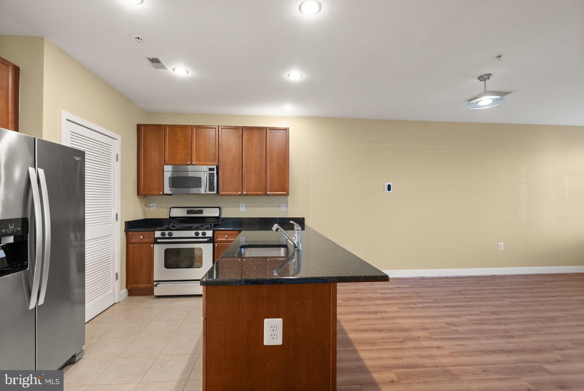 181 East Reed Avenue, Unit 206 Alexandria, VA 22305 - Photo 12 of 65