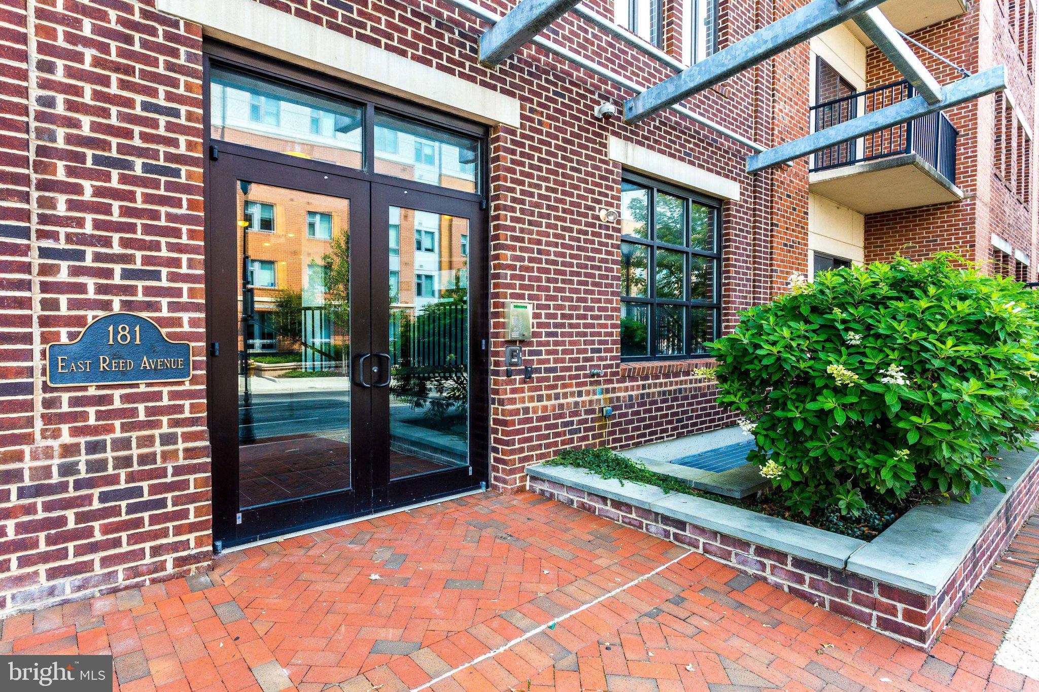 181 East Reed Avenue, Unit 206 Alexandria, VA 22305 - Photo 16 of 37 a view of outdoor space yard and front view of a building
