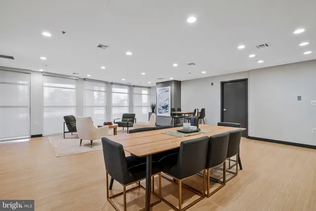 $384,900 | 181 East Reed Avenue, Unit 206, Alexandria, VA 22305