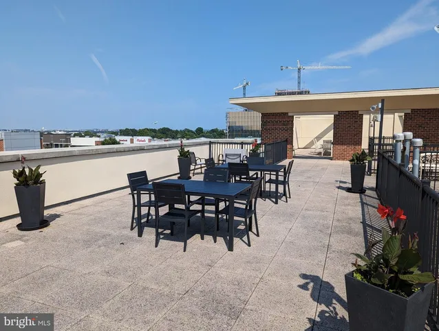 $384,900 | 181 East Reed Avenue, Unit 206, Alexandria, VA 22305