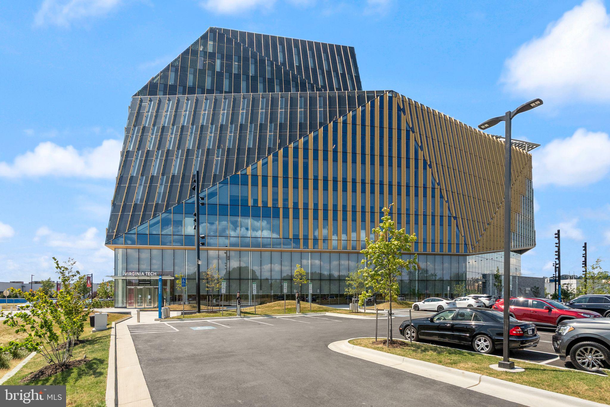 181 East Reed Avenue, Unit 206 Alexandria, VA 22305 - Photo 32 of 37 a car parked in front of a building