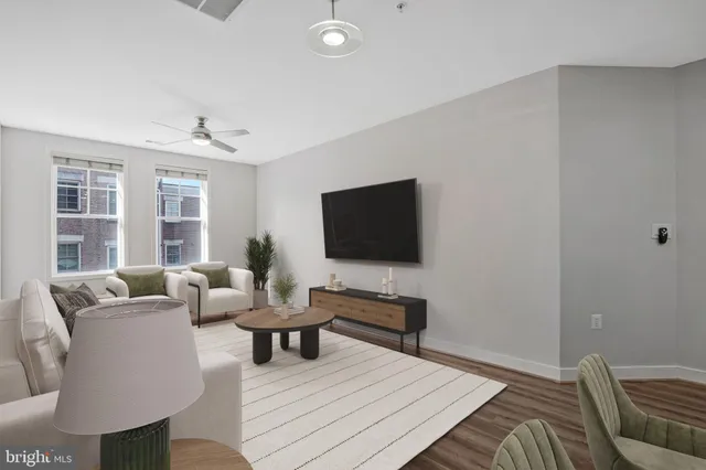 $384,900 | 181 East Reed Avenue, Unit 206, Alexandria, VA 22305