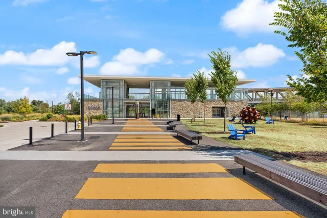 $384,900 | 181 East Reed Avenue, Unit 206, Alexandria, VA 22305