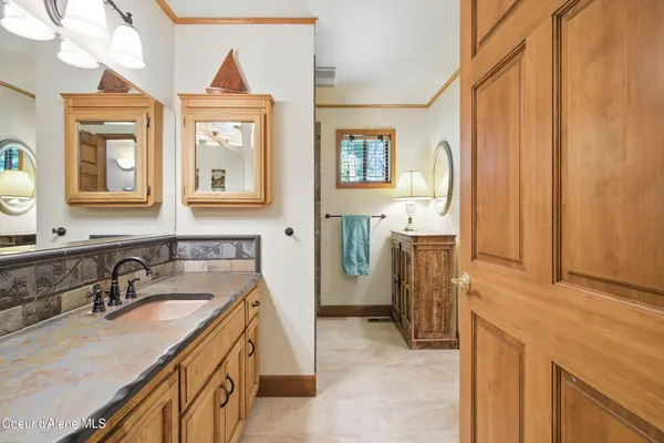 $1,095,000 | 471 Kaniksu Shores Road, Sandpoint, ID 83864