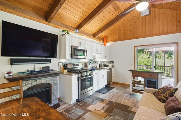 $1,095,000 | 471 Kaniksu Shores Road, Sandpoint, ID 83864