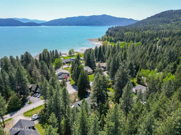 $1,095,000 | 471 Kaniksu Shores Road, Sandpoint, ID 83864