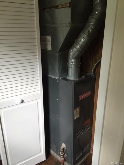 1230 Adams Road Burton, MI 48509 - Photo 25 of 31 adams28.jpg