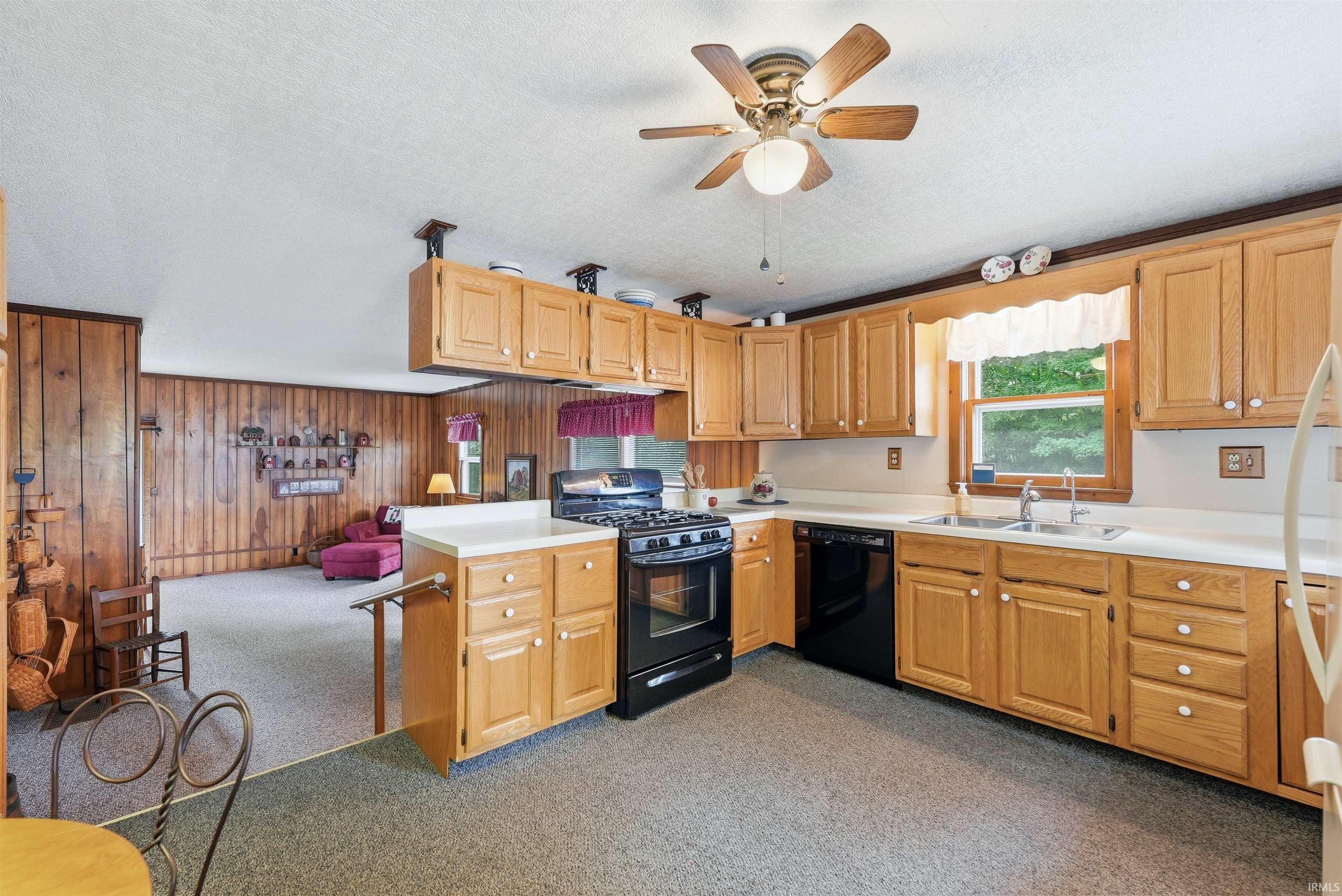 12024 Peach Road Plymouth, IN 46563 - Photo 7 of 50