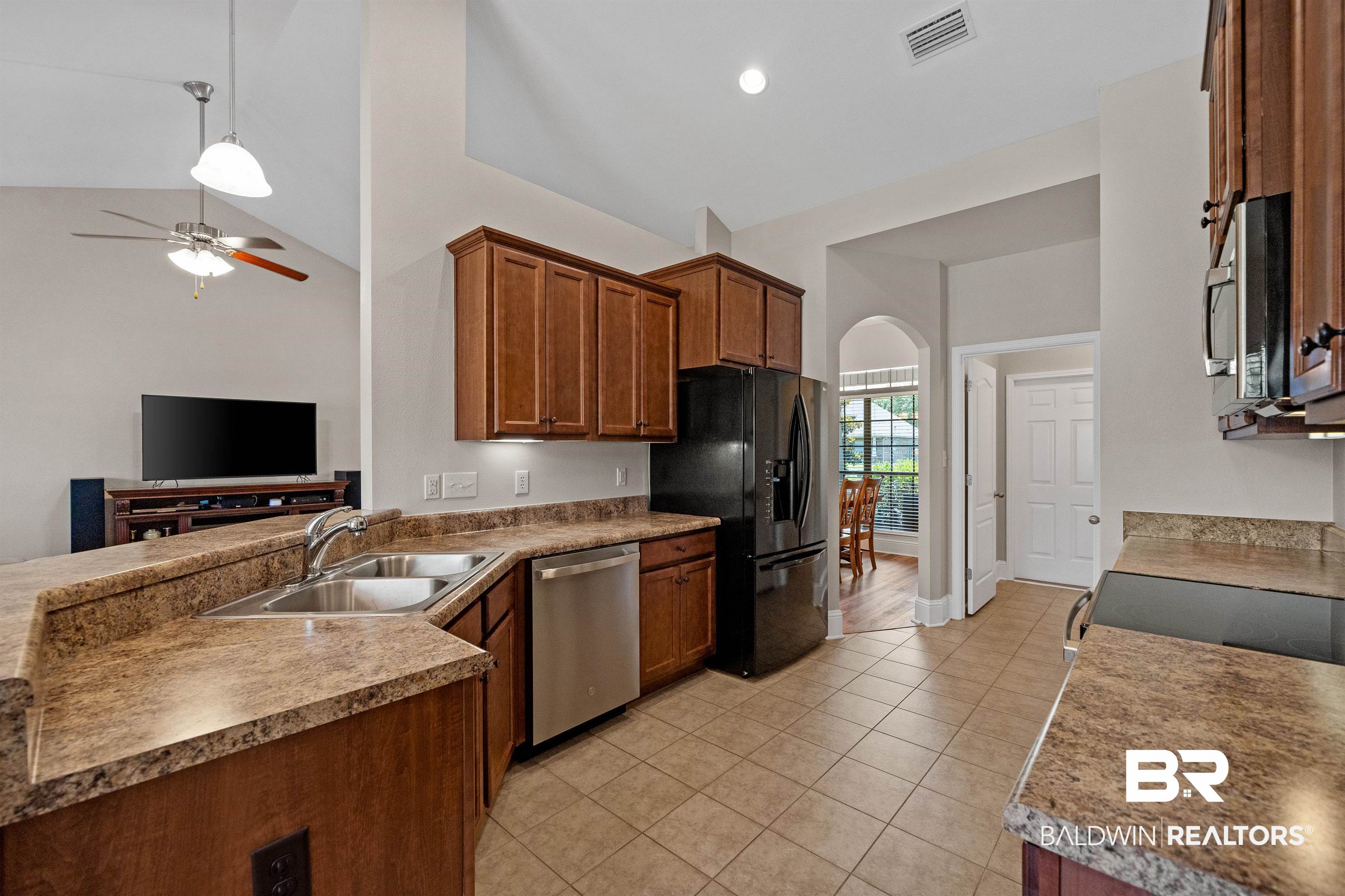 24114 Limerick Lane Daphne, AL 36526 - Photo 12 of 36 Kitchen