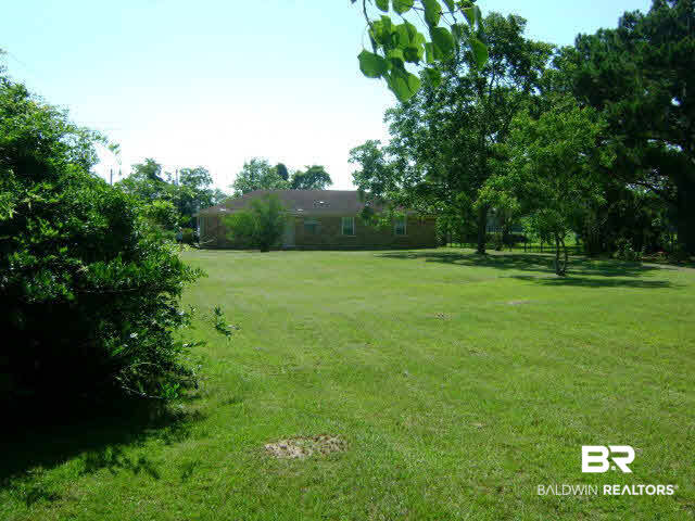 15716 Carver Road Foley, AL 36535 - Photo 24 of 26 Back yard 2