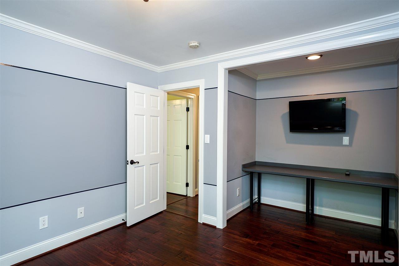 10100 Touchwood Place Raleigh, NC 27613 - Photo 19 of 26