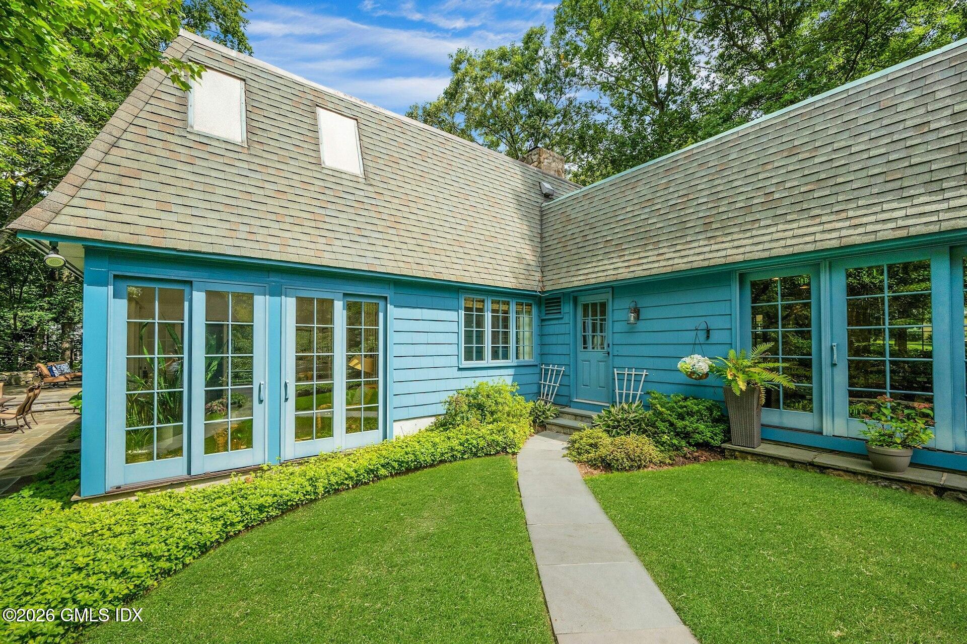 23 Mill Stream Road Stamford, CT 06903 - Photo 19 of 24 047-496278-MC8_9752_14816398