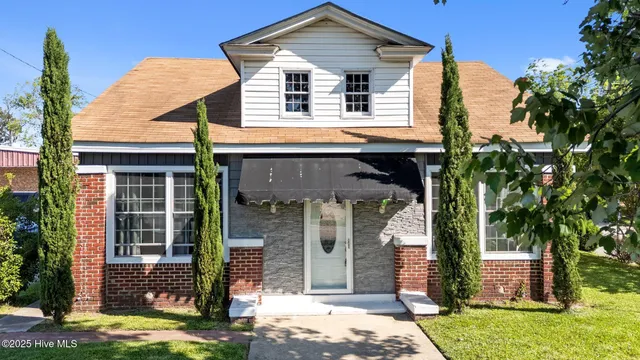 $173,900 | 511 Herring Avenue East, Wilson, NC 27893