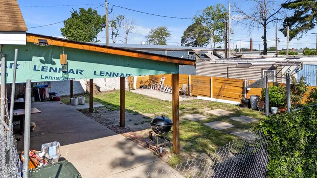 $173,900 | 511 Herring Avenue East, Wilson, NC 27893