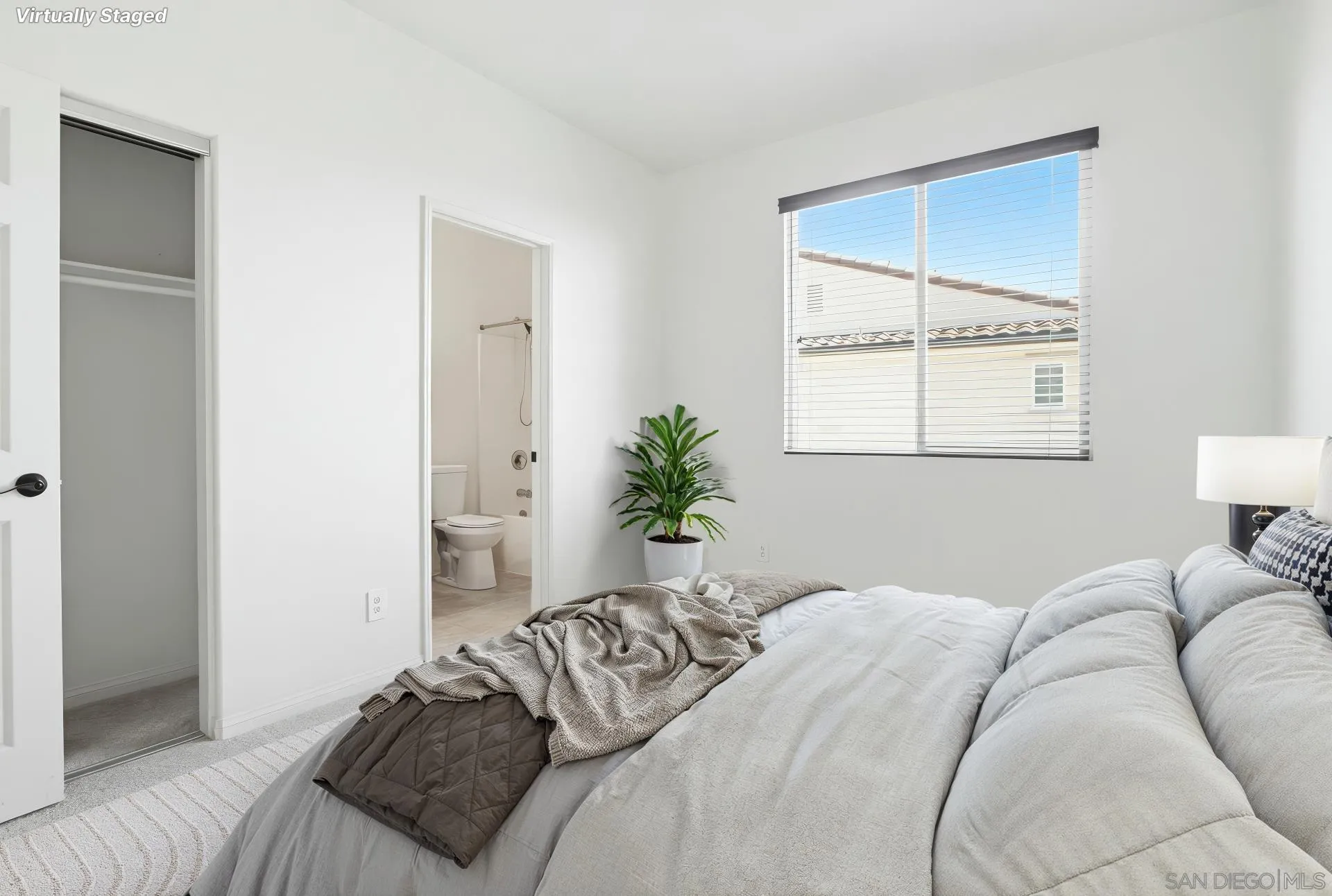 5069 Cascade Way, Unit 101 Oceanside, CA 92057 - Photo 6 of 48