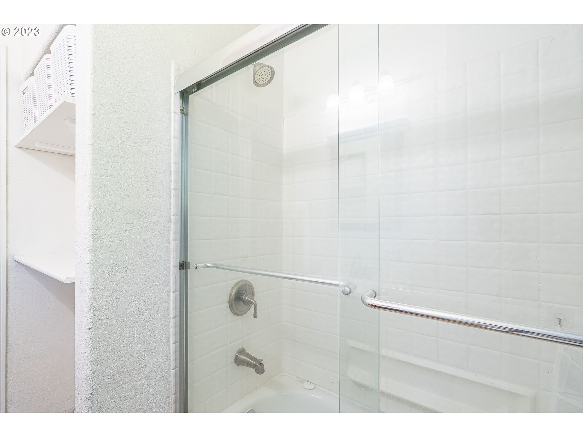 1255 North Kilpatrick Street Portland, OR 97217 - Photo 10 of 30 a bathroom with a shower