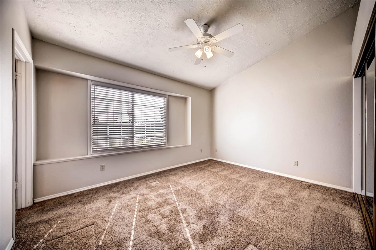 672 Irene Road Oceanside, CA 92057 - Photo 12 of 22 Gallery Image 12