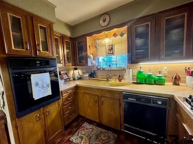 $315,000 | 12239 Lovers Lane, Larue, TX 75770