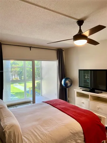 $1,850 | 1481 South Ocean Boulevard, Unit 211E, Lauderdale-by-the-Sea, FL 33062