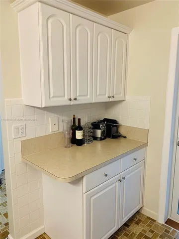 $1,850 | 1481 South Ocean Boulevard, Unit 211E, Lauderdale-by-the-Sea, FL 33062