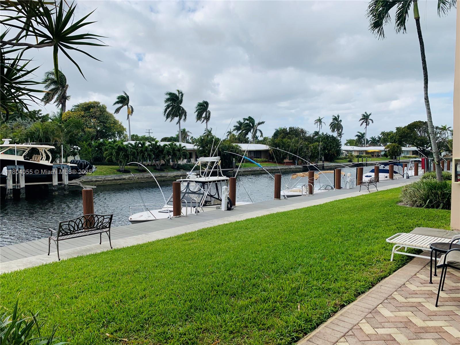 1481 South Ocean Boulevard, Unit 211E Lauderdale-by-the-Sea, FL 33062 - Photo 7 of 28 a view of a child park