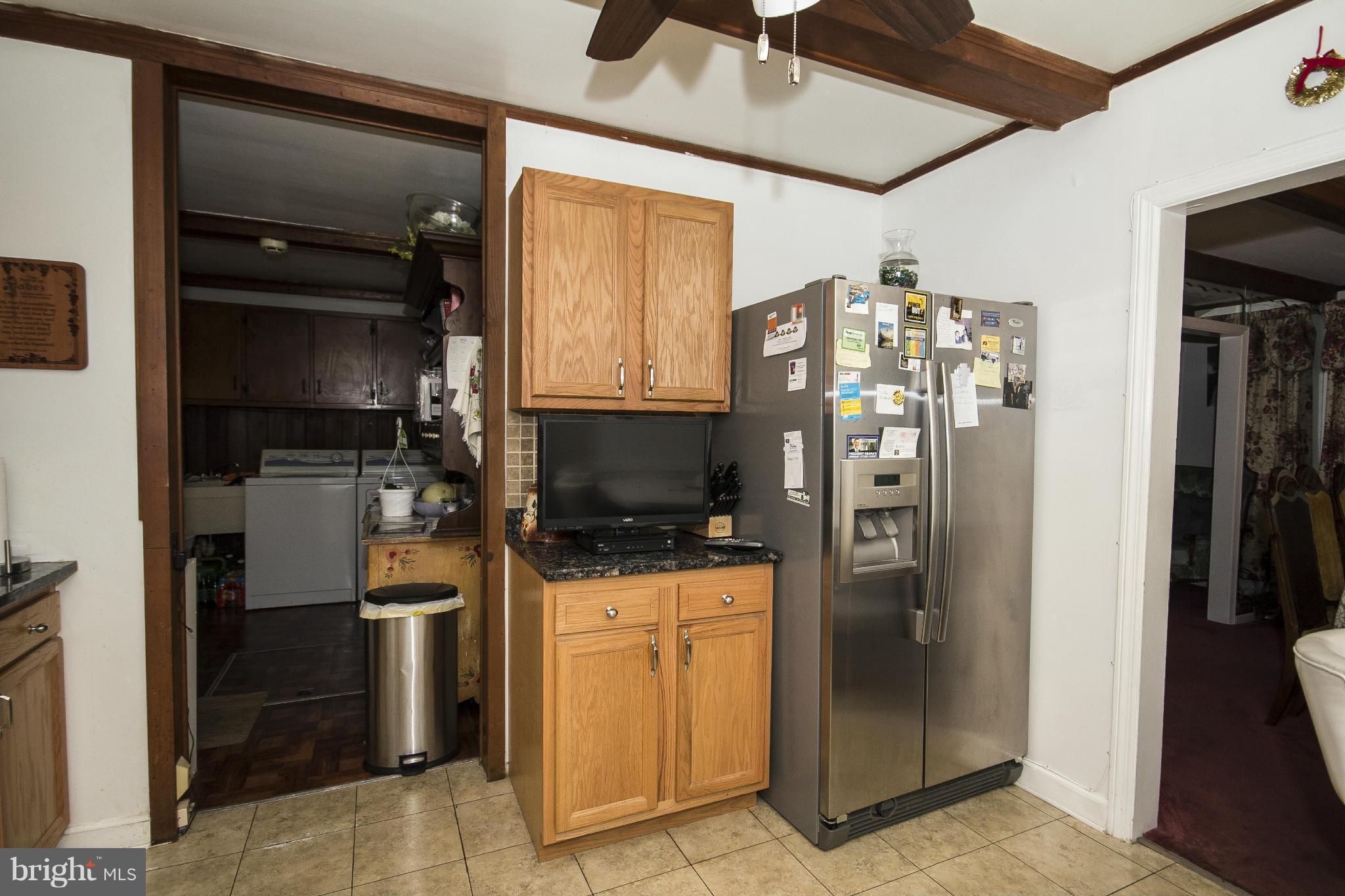 831 Providence Road Baltimore, MD 21286 - Photo 15 of 30 Kitchen