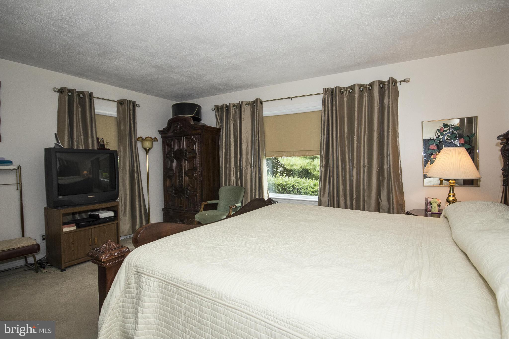 831 Providence Road Baltimore, MD 21286 - Photo 21 of 30 Bedroom (Master)