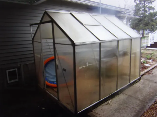 $185,000 | 832 West Raymond Street, Harrisburg, IL 62946