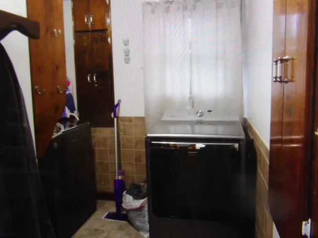 $185,000 | 832 West Raymond Street, Harrisburg, IL 62946