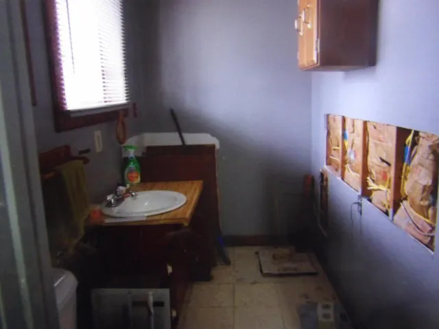 $185,000 | 832 West Raymond Street, Harrisburg, IL 62946