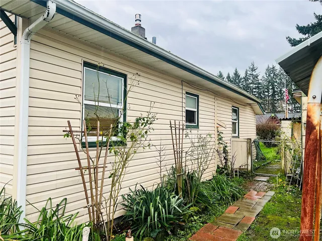$329,000 | 111 Varner Avenue Southeast, Orting, WA 98360