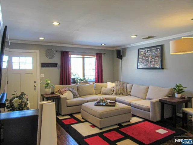 $4,000 | 49 Notch Road, Clifton, NJ 07013