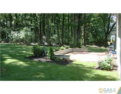 22 Huntington Road Edison, NJ 08820 - Photo 9 of 9 a view of a park