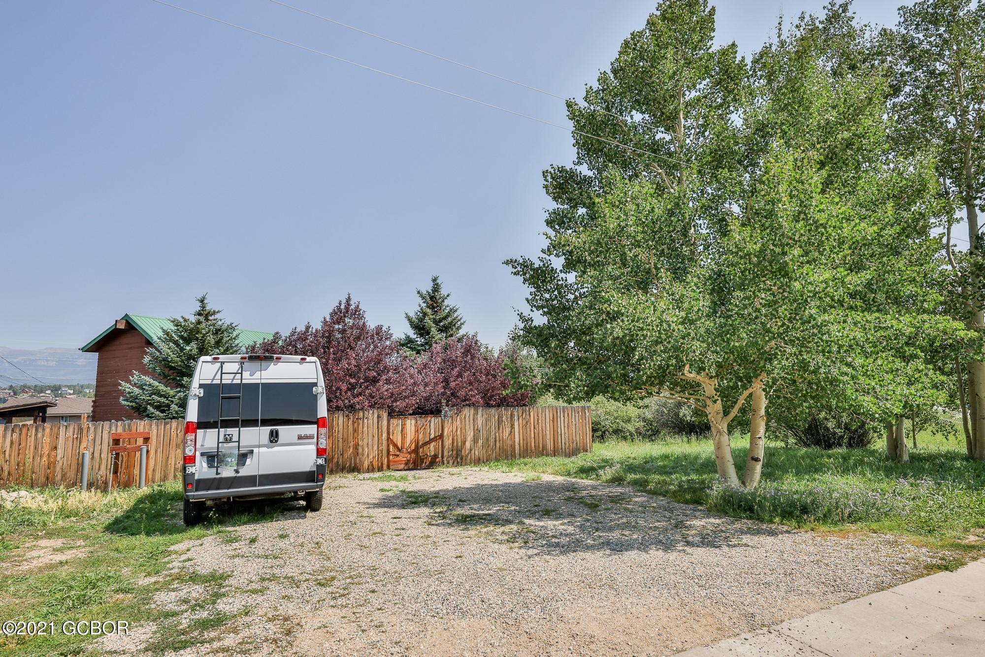 122 Carriage Road Fraser, CO 80442 - Photo 29 of 29 Front Gate