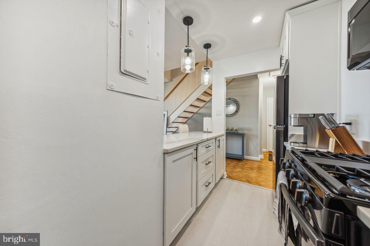 1851 Columbia Road Northwest, Unit 400 Washington, DC 20009 - Photo 10 of 36