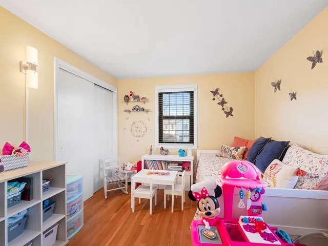 $819,900 | 1 Mansfield Drive, Wakefield, MA 01880