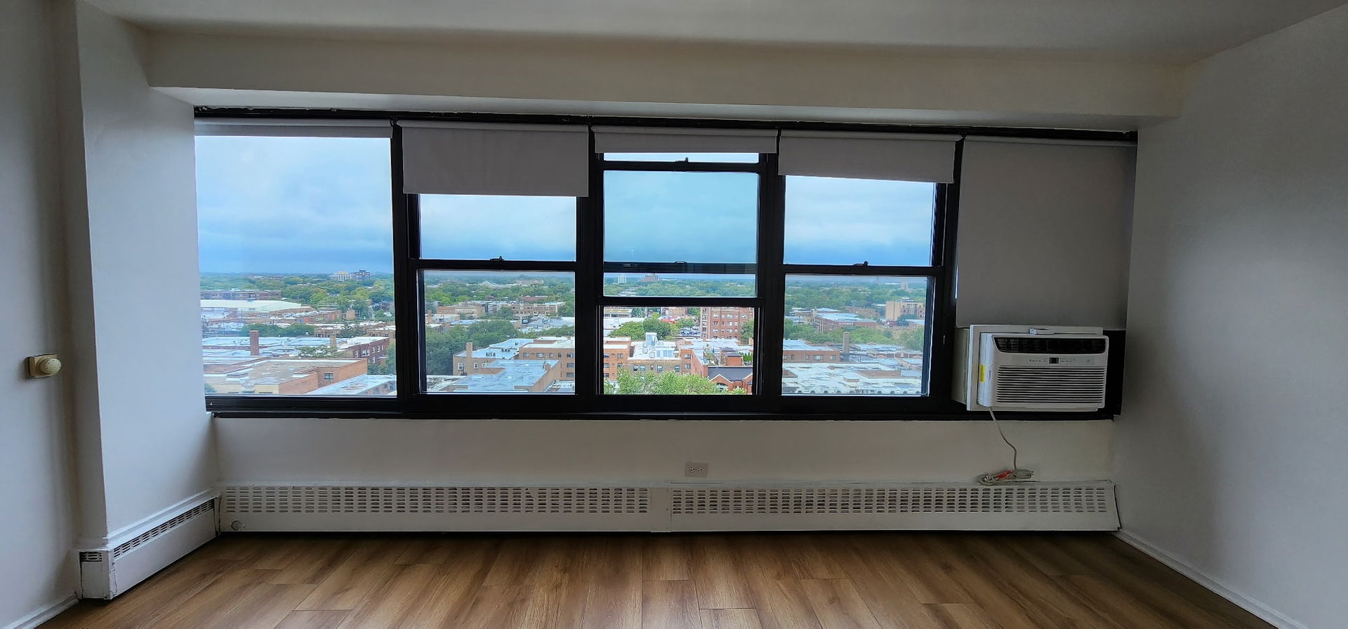 6030 North Sheridan Road, Unit 1303 Chicago, IL 60660 - Photo 10 of 11 Gallery Image 10