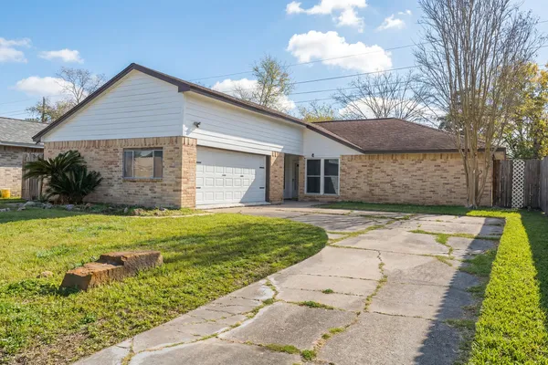 $234,999 | 5819 Sunnygate Drive, Spring, TX 77373