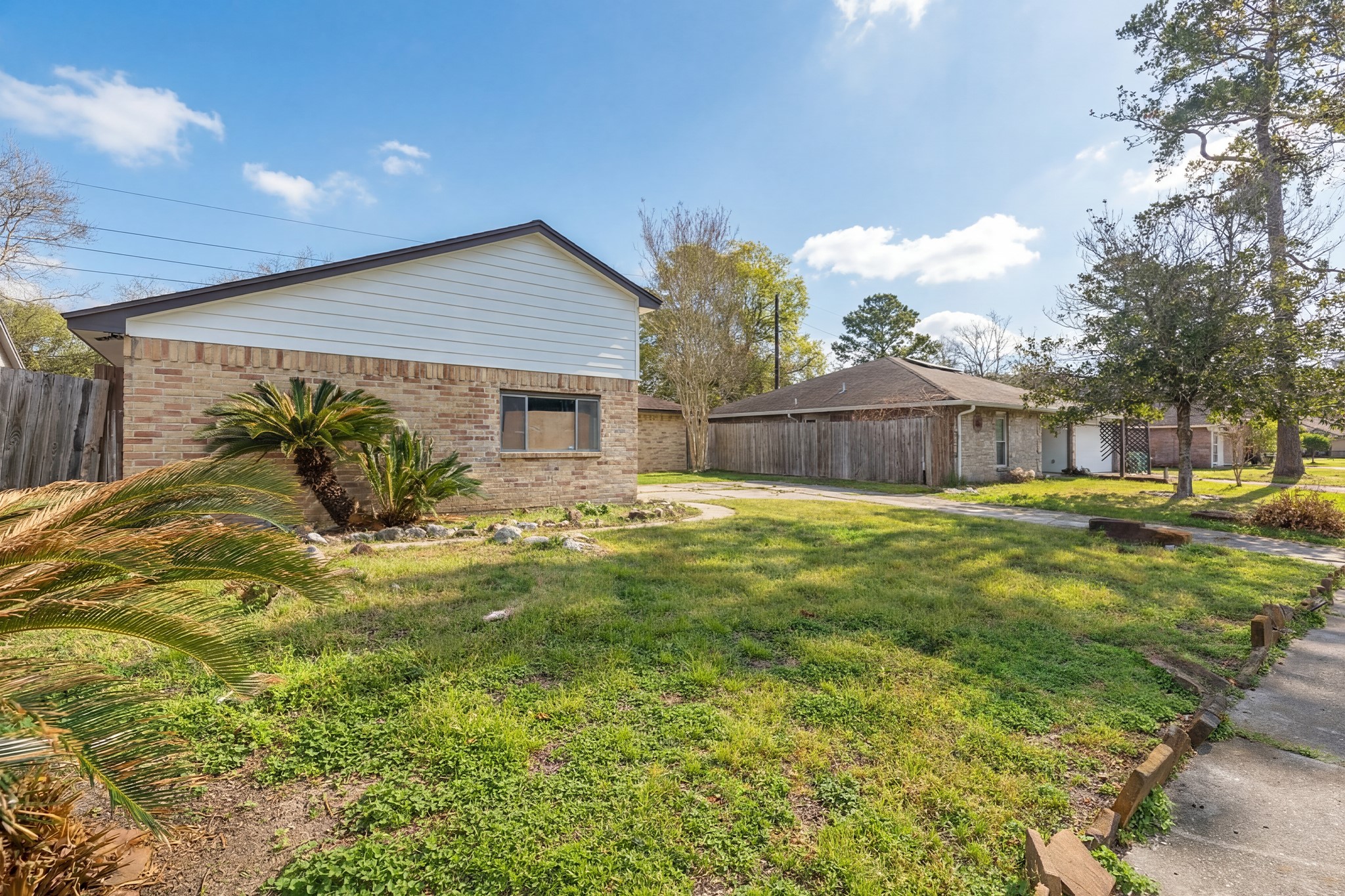5819 Sunnygate Drive Spring, TX 77373 - Photo 3 of 26
