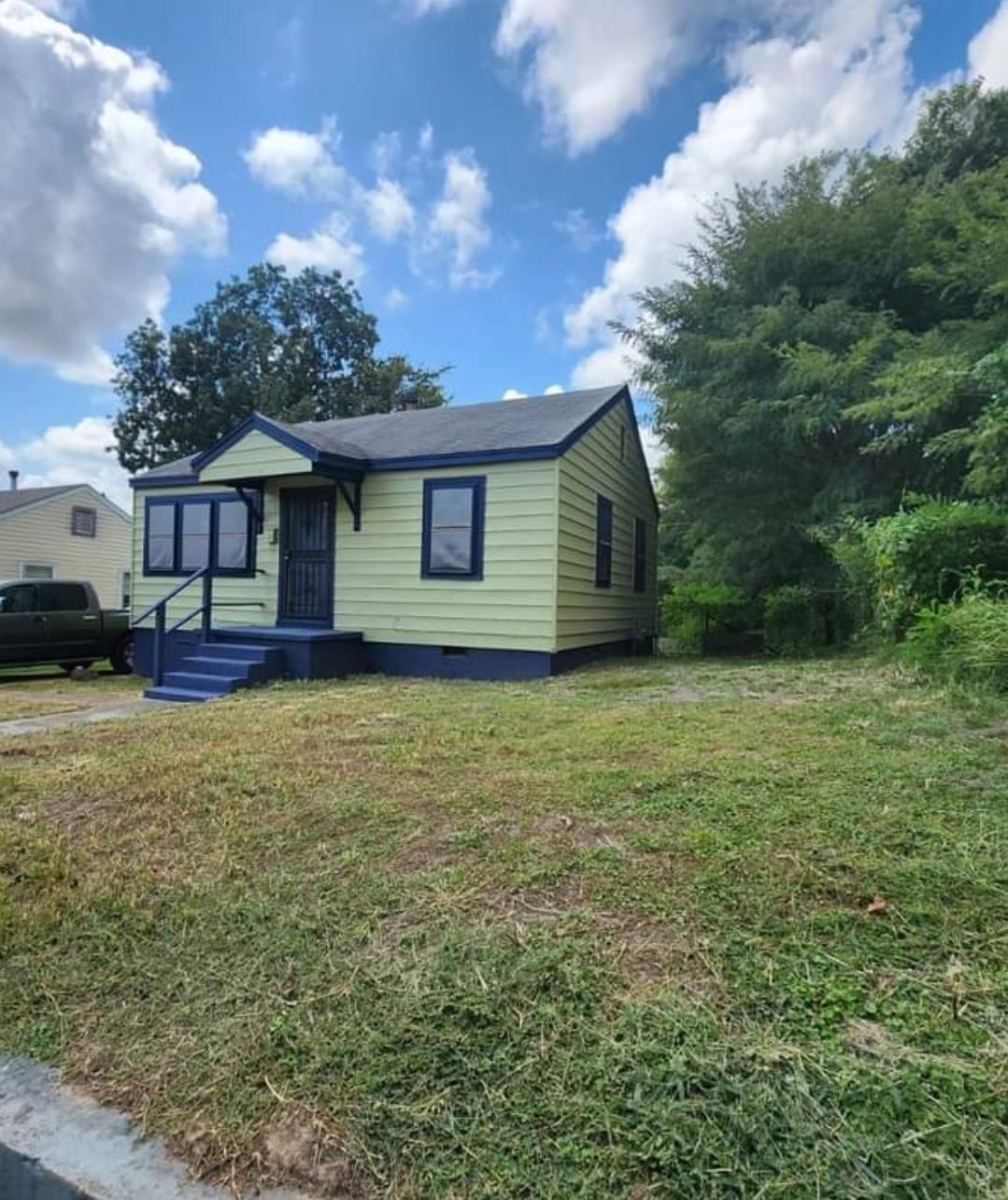 2115 Rile Street Memphis, TN 38109 - Photo 2 of 9 Gallery Image 2