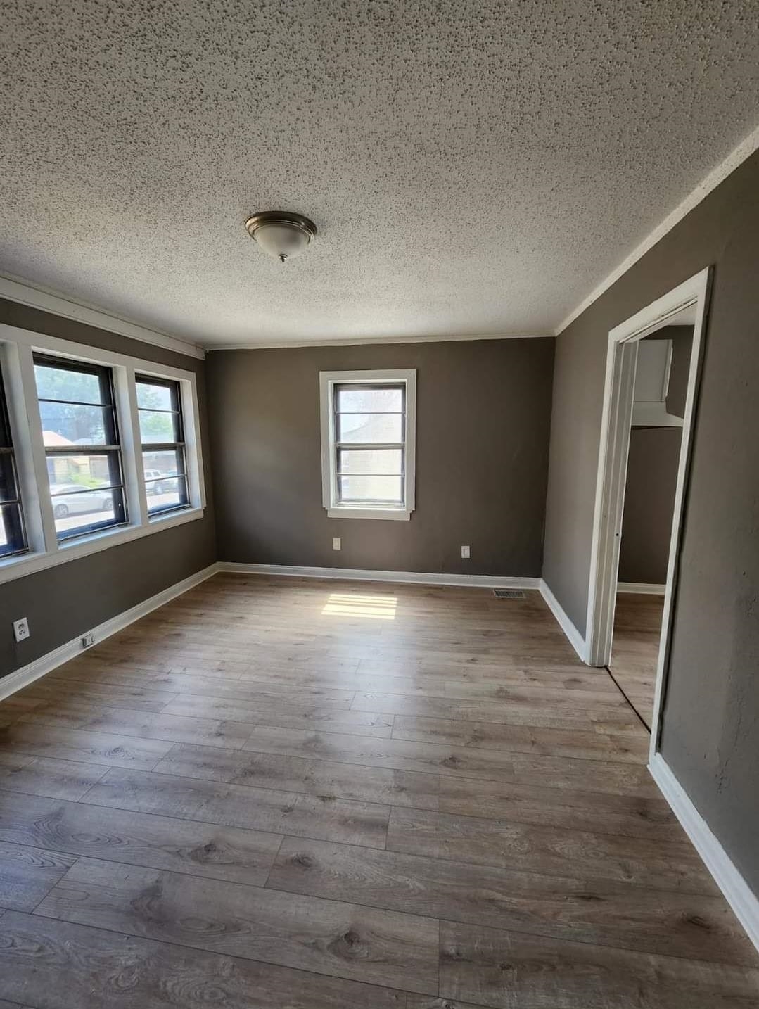 2115 Rile Street Memphis, TN 38109 - Photo 5 of 9 Gallery Image 5